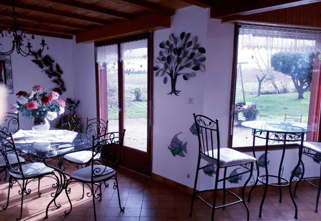 Chez Christine Bed and Breakfast Noyal-Pontivy Εξωτερικό φωτογραφία
